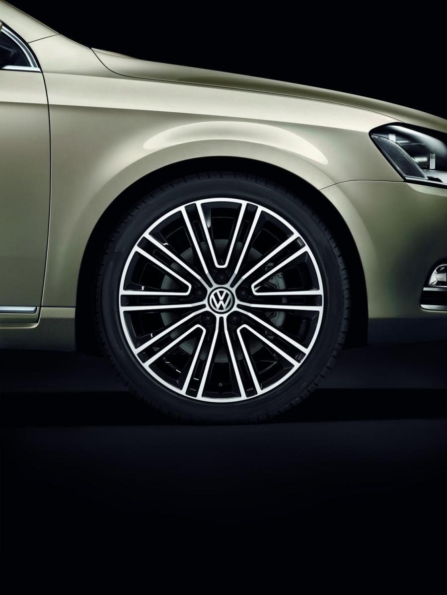  Volkswagen Passat Exclusive 2012 года  (фото 5 из 5)